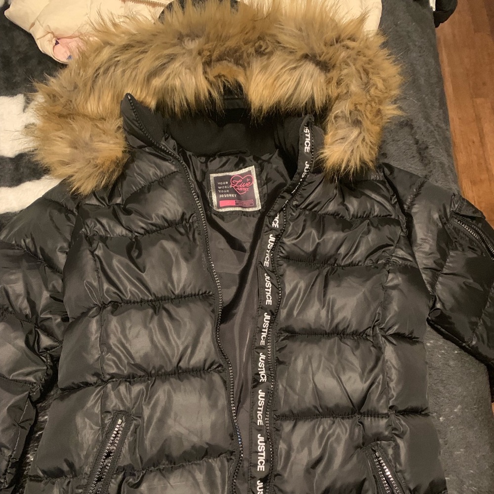 New girls puffy parka jacket.